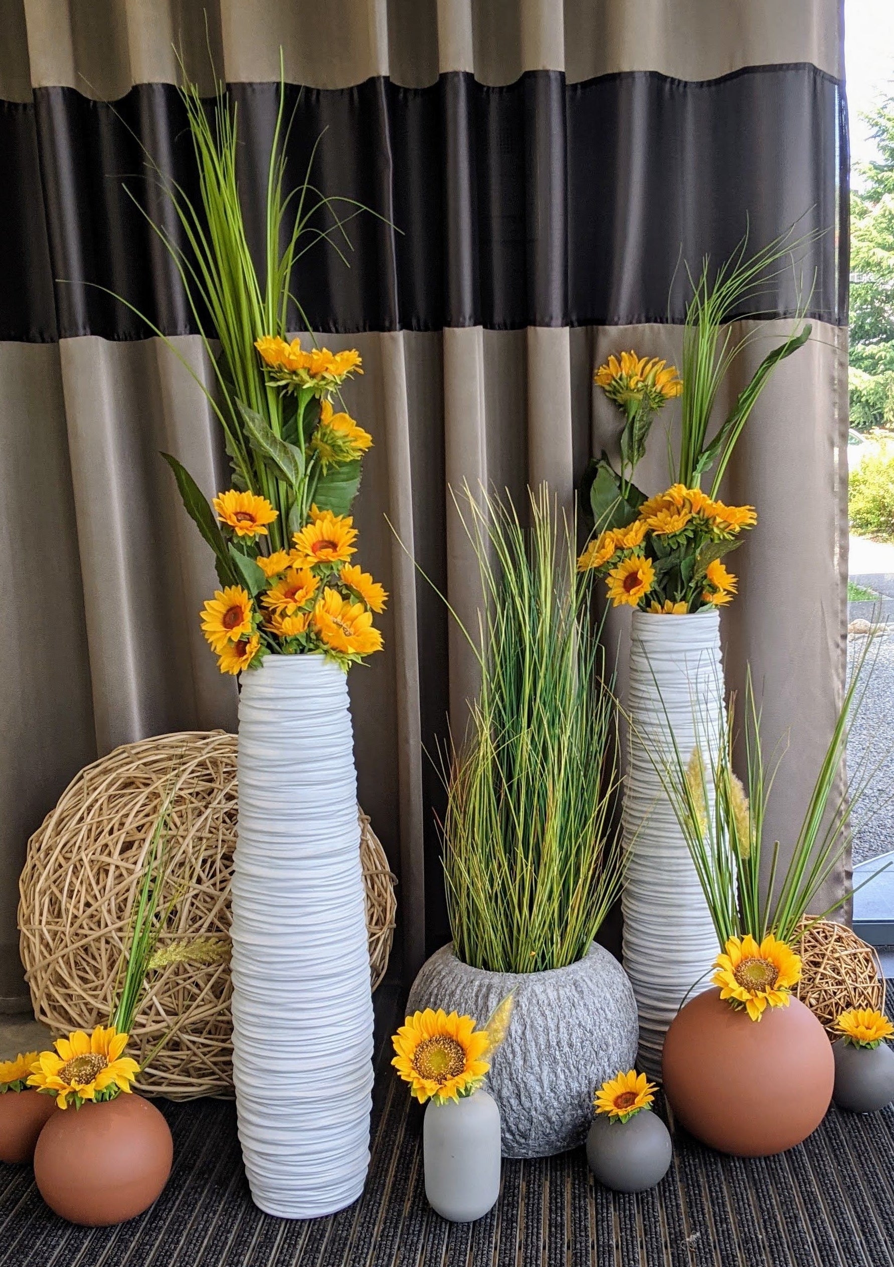 Composition florale pour boutiques, concessions et showrooms - Deco Sens